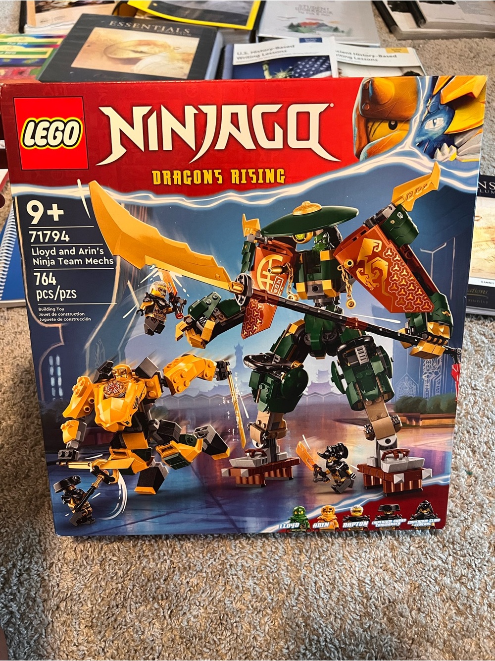 Lego Ninjago Dragons Rising Lloyd and Arin Mechs - Yellow & Green